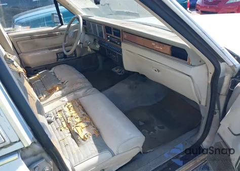 1985 Lincoln Town Car from USA, damaged, VIN 1LNBP96F9FY674464